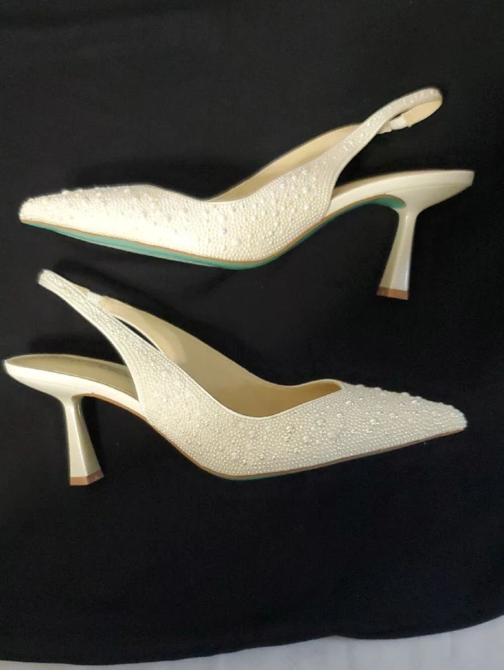 Betsey Johnson NWOT Ivory Clark Rhinestone Pearl Slingback Wedding Pumps Sz 10